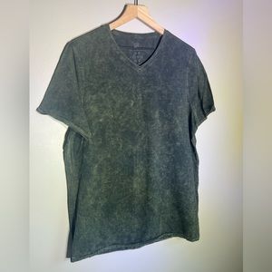 Rock & Republic The Iconic Tee V-Neck T-Shirt - Stonewash Green and Black - XL